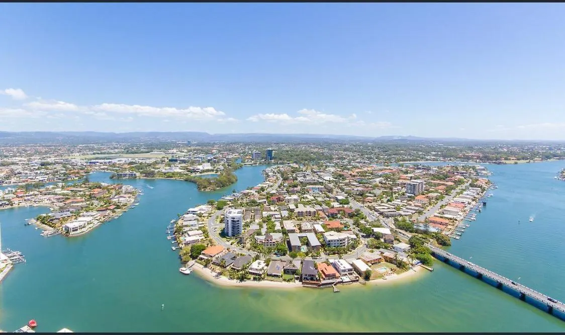 Cavill Avenue Luxury Private Apartments Gold Coast Australia
